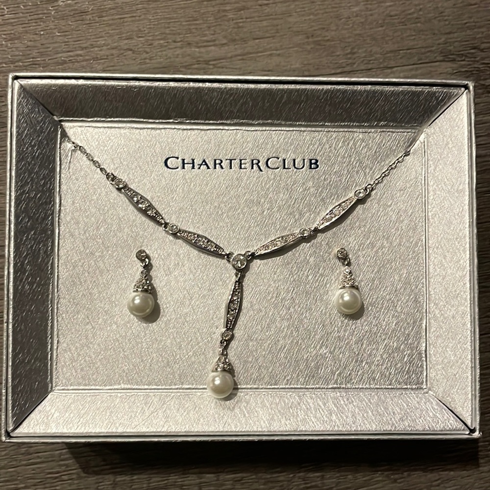 Necklace and earrings matching set